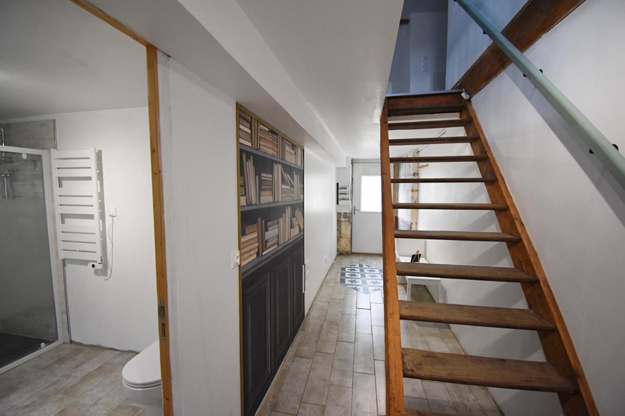 Bel Appartement 2 Chambres Climatise Mont-Notre-Dame Exterior foto